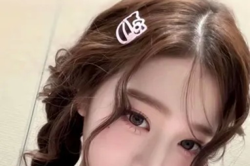 大批明星集体翻车董宇辉遭遇网友：这一次狼真的来了