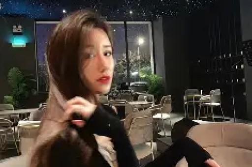 央视表态后给冯小刚走面的韩红底裤都被扒没了