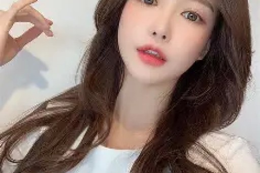 刚爆红就被扒黑料塌房了？